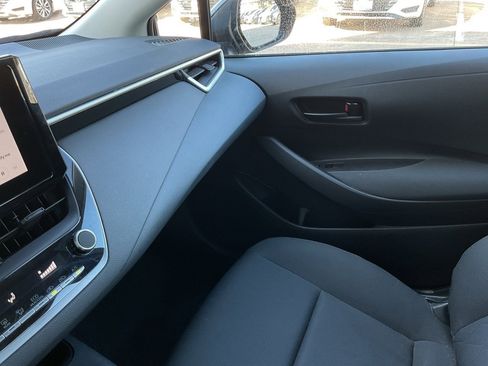 Used 2024 Toyota Corolla LE image 34