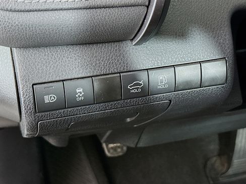 Used 2023 Toyota Camry SE FWD image 16