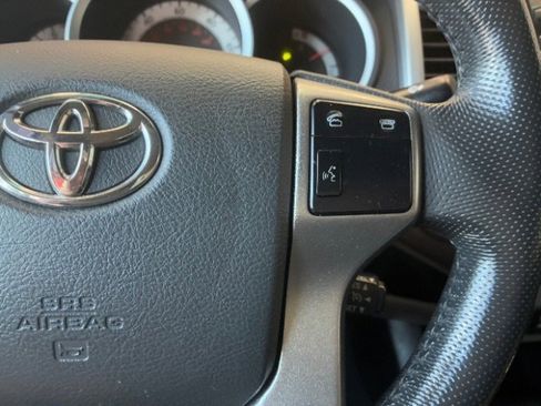 Used 2012 Toyota Tacoma 4x4 Access Cab w/ SR5 Pkg image 18