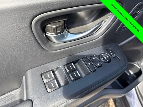 Used 2025 Honda Pilot EX-L image 23