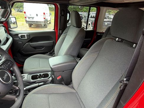 Used 2025 Jeep Wrangler Unlimited Sport S 4xe AWD/4WD image 17