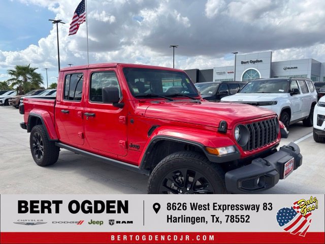 Used 2025 Jeep Gladiator Sport AWD/4WD image 1