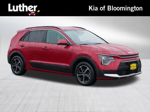 Certified 2023 Kia Niro EX w/ EX Cold Weather Package image 1