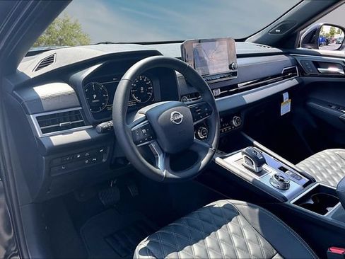 New 2026 Nissan Rogue Platinum AWD/4WD image 7