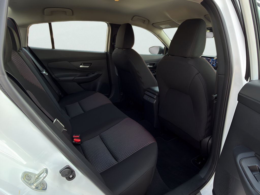 Used 2026 Nissan Sentra SR w/ Floor Mat Package FWD image 26