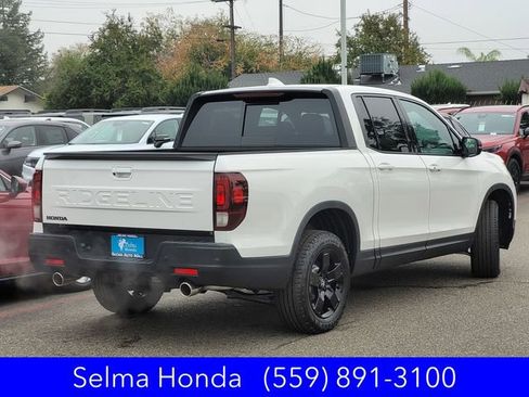 New 2026 Honda Ridgeline Black Edition image 4