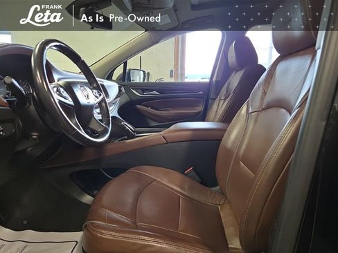 Used 2018 Buick Enclave Avenir w/ Avenir Technology Package FWD image 14