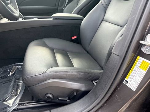 Certified 2025 Volvo V60 B5 Cross Country Plus AWD/4WD image 17