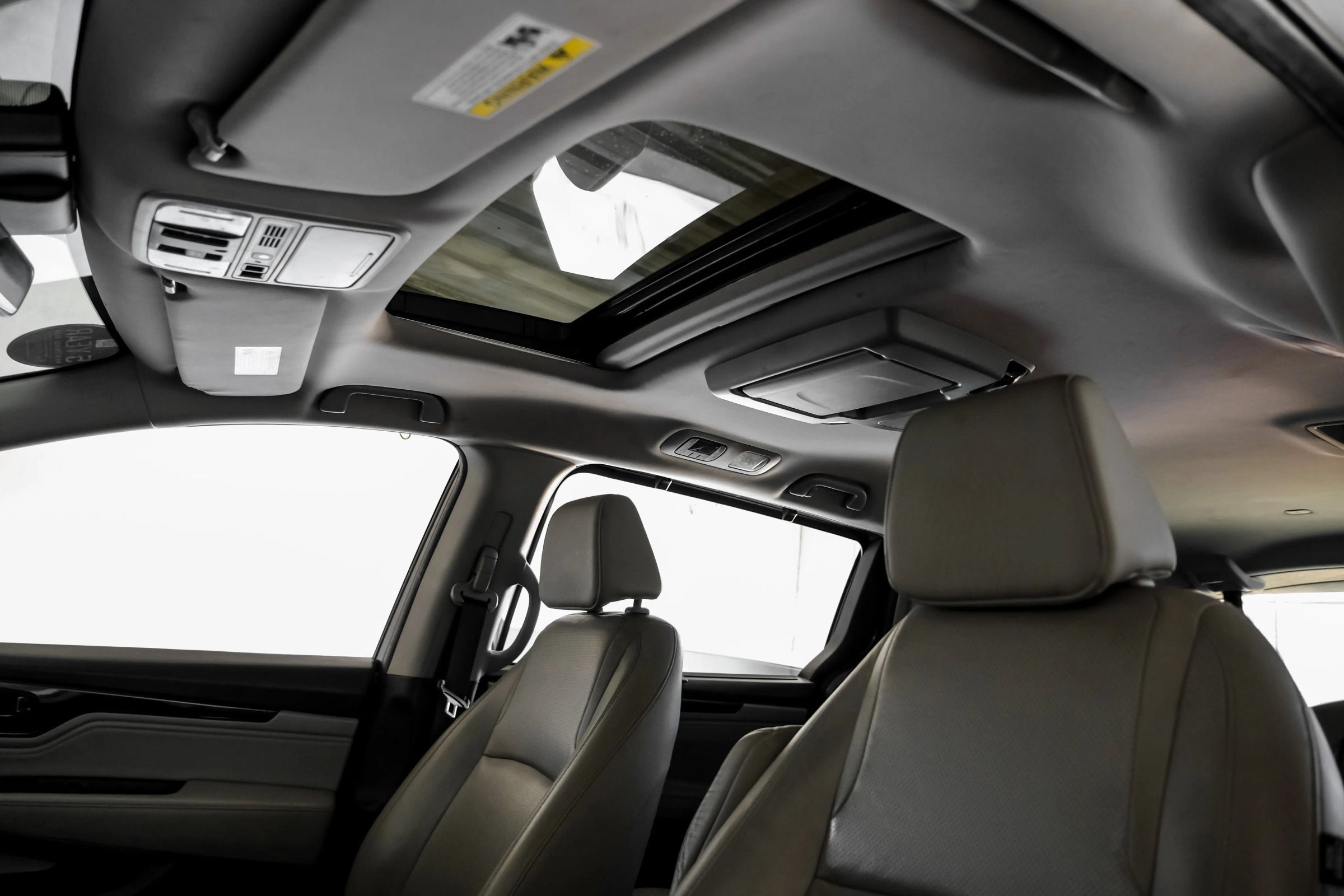 Used 2019 Honda Odyssey Elite image 4