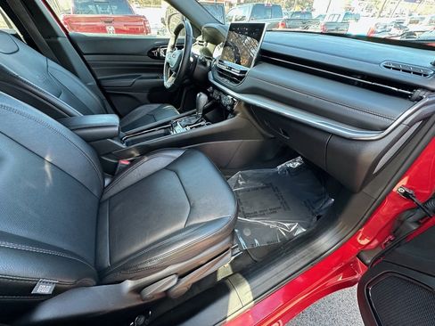 Certified 2022 Jeep Compass Limited image 21