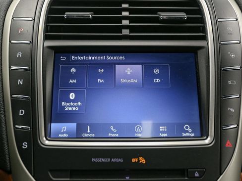 Used 2020 Lincoln Nautilus Reserve w/ Equipment Group 201A image 29