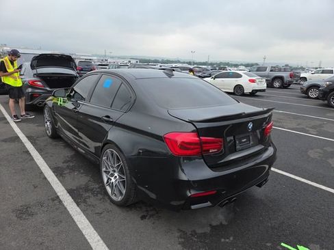 Used 2017 BMW M3 RWD image 4