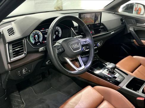 Used 2022 Audi Q5 e Premium Plus w/ Premium Plus Package image 16