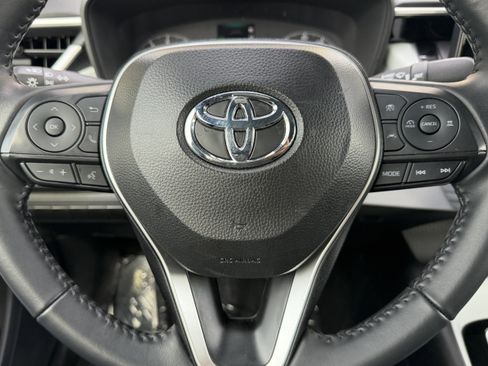 Used 2025 Toyota Corolla SE FWD image 33