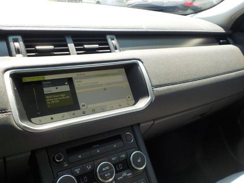 Used 2018 Land Rover Range Rover Evoque HSE image 12