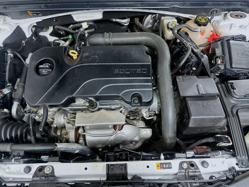 Used 2019 Chevrolet Malibu RS FWD image 27