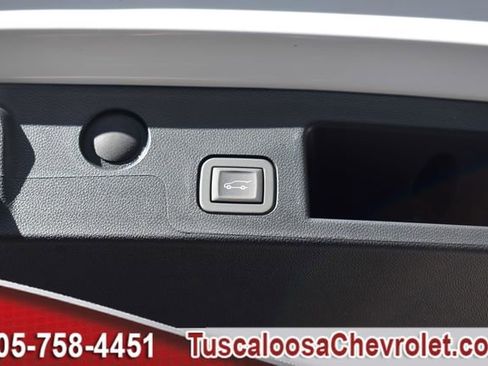 New 2026 Chevrolet Equinox LT w/ Convenience Package II FWD image 10