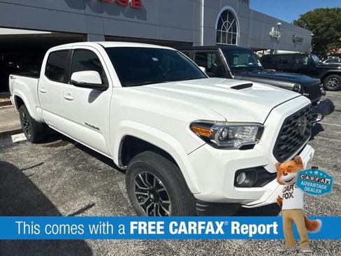Used 2020 Toyota Tacoma TRD Sport RWD image 3