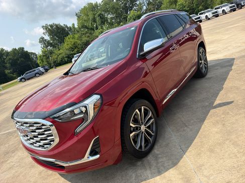 Used 2018 GMC Terrain Denali w/ Advanced Safety Package AWD/4WD image 1
