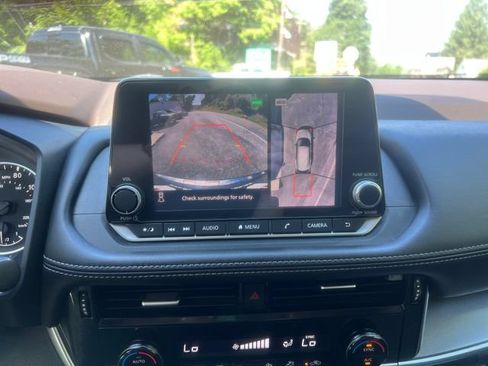 Used 2021 Nissan Rogue SV AWD/4WD image 17