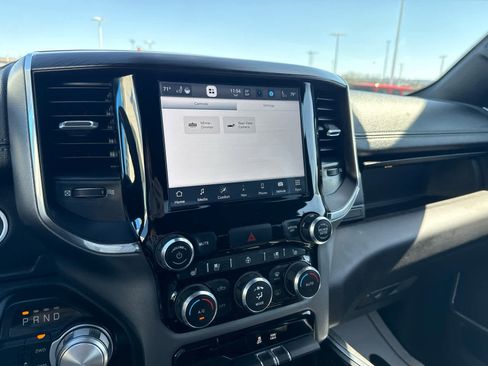 Used 2024 RAM 1500 Laramie image 33