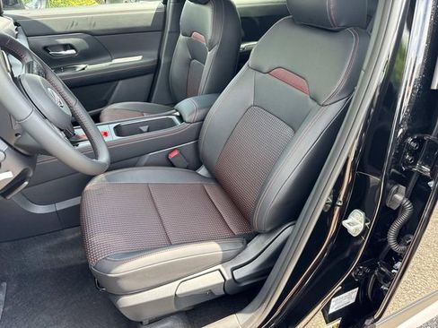 New 2025 Nissan Kicks SR image 25