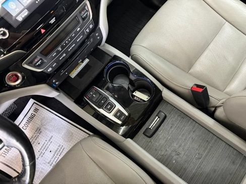 Used 2019 Honda Pilot Elite image 26