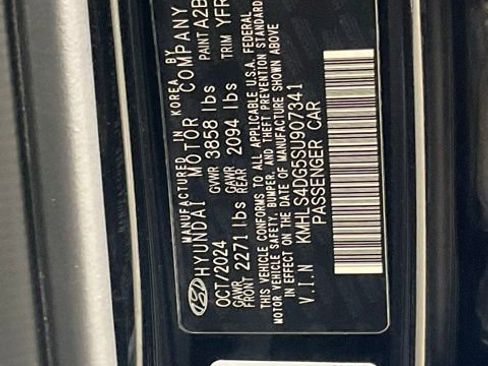 Used 2025 Hyundai Elantra SEL image 29