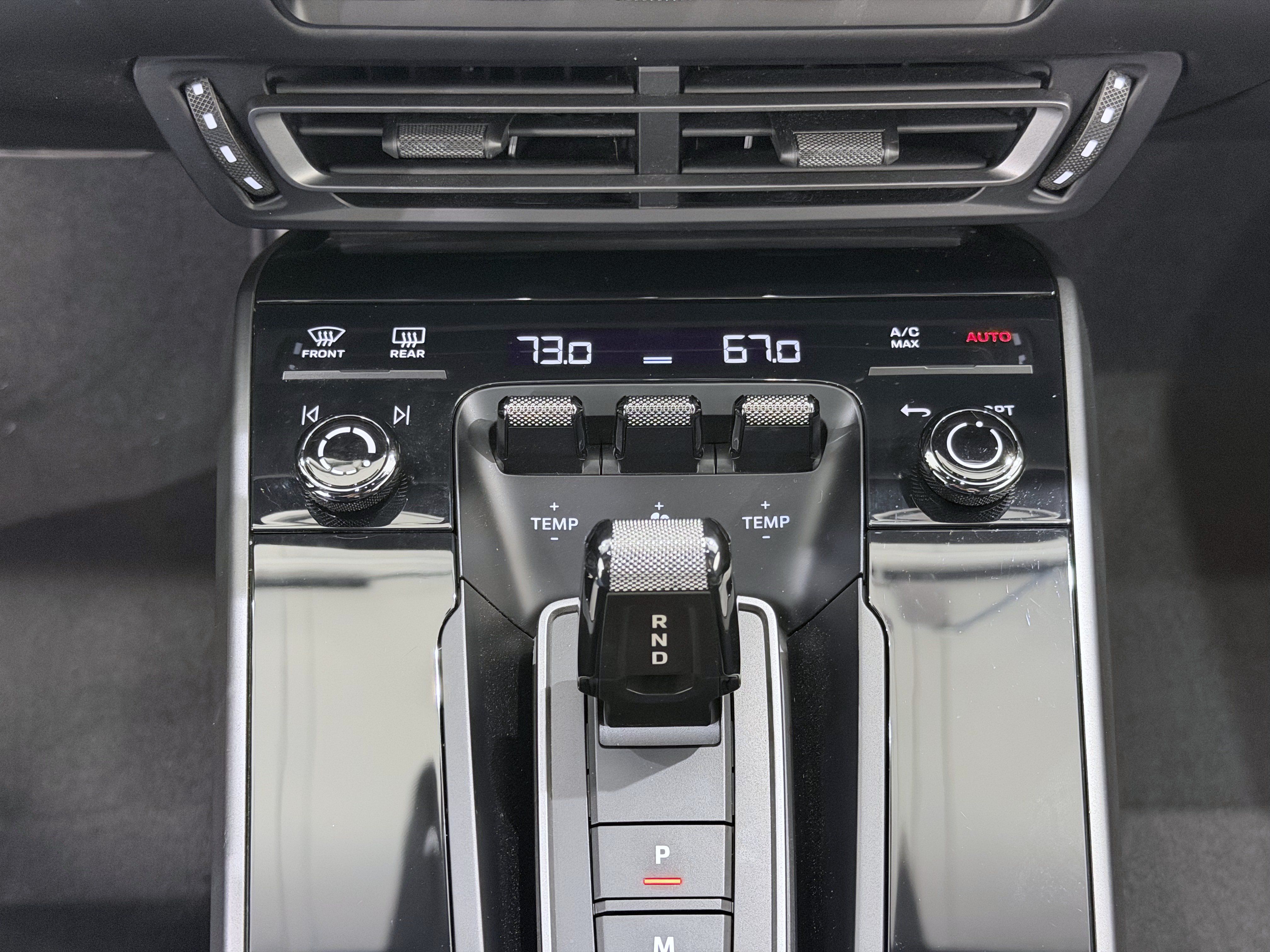 Certified 2023 Porsche 911 Carrera RWD image 40