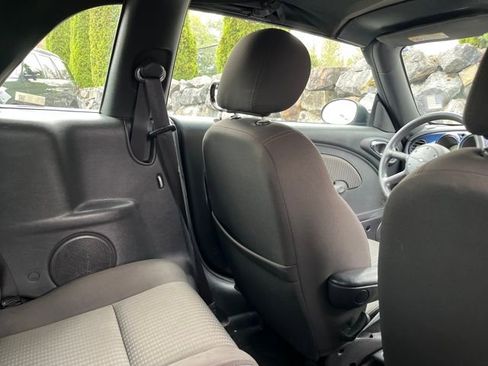 Used 2005 Chrysler PT Cruiser Touring image 21