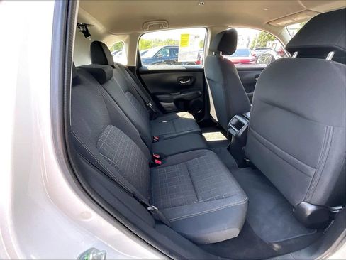 Used 2023 Honda HR-V LX image 16