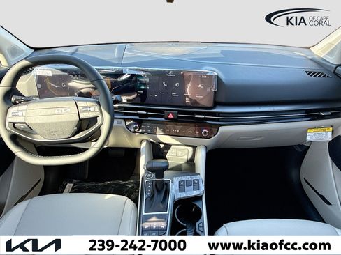 New 2026 Kia Sportage EX w/ EX Panorama Roof Package FWD image 16
