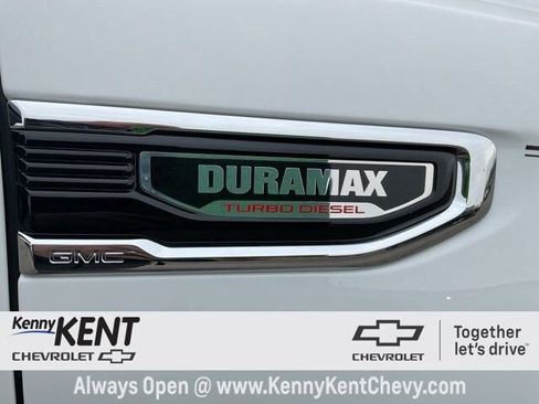 Used 2023 GMC Sierra 1500 SLE image 16