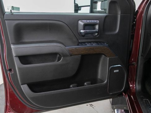 Used 2017 GMC Sierra 3500 Denali w/ Duramax Plus Package AWD/4WD image 20