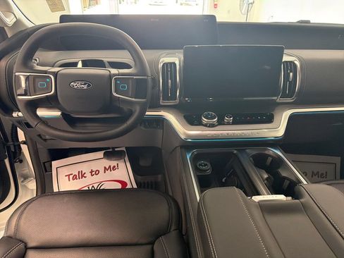 New 2027 Ford Expedition Platinum w/ Driver's Package RWD image 16