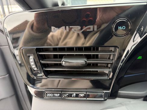 Used 2023 Toyota Mirai XLE w/ Advanced Technology Package image 17
