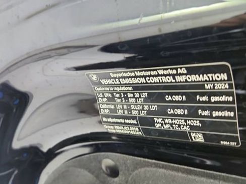 Used 2024 BMW X7 xDrive40i w/ M Sport Package image 71