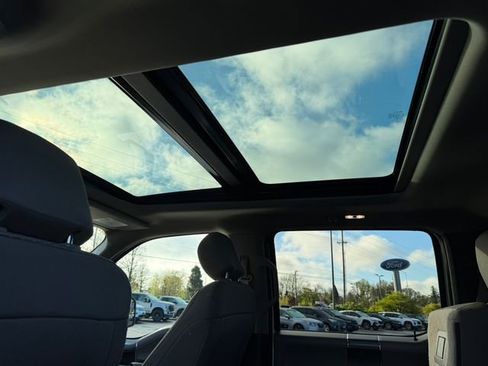 Used 2018 Ford F150 XLT w/ Equipment Group 302A Luxury image 25