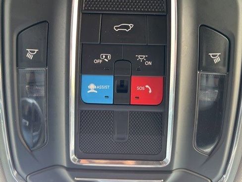 Certified 2023 Jeep Grand Cherokee Limited image 30