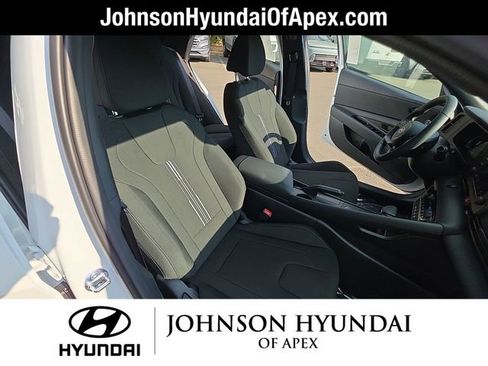 Used 2025 Hyundai Elantra Sport FWD image 20