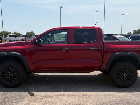 New 2026 Chevrolet Colorado Trail Boss AWD/4WD image 2