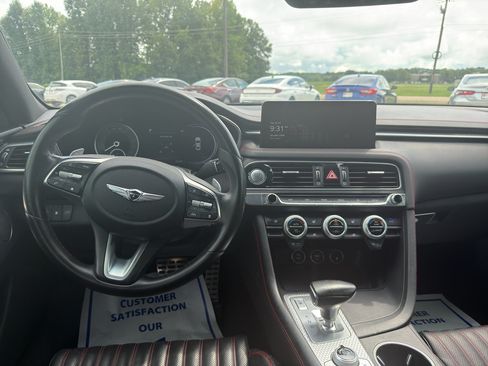 Used 2023 Genesis G70 2.0T w/ Sport Prestige Package RWD image 14