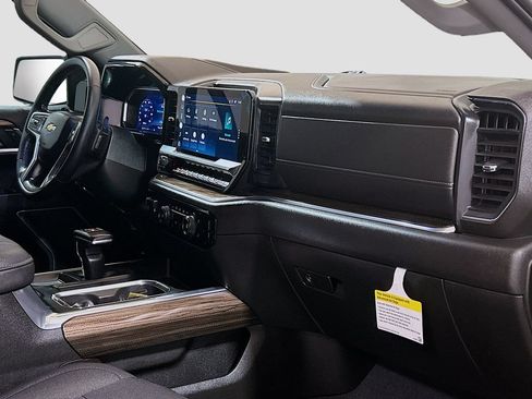 Used 2022 Chevrolet Silverado 1500 LT w/ Texas Edition Plus AWD/4WD image 26