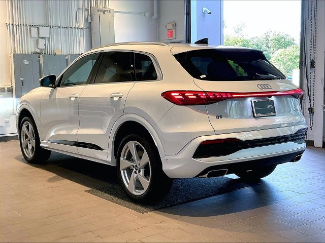 Certified 2025 Audi Q5 Premium w/ Premium Plus AWD/4WD image 4