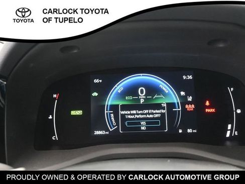 Used 2025 Toyota Camry SE w/ Convenience Package image 17