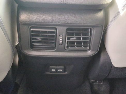 Used 2022 Toyota RAV4 XLE Premium image 25