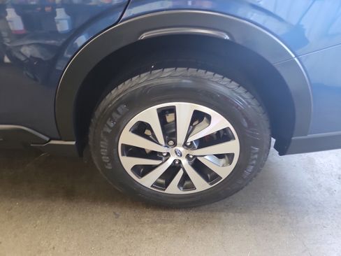 Used 2020 Subaru Outback Premium AWD/4WD image 18