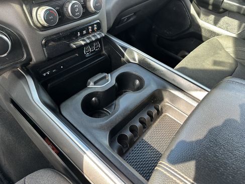 Used 2019 RAM 1500 Big Horn AWD/4WD image 30