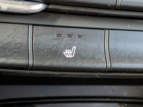 Used 2019 Hyundai Santa Fe SEL image 26