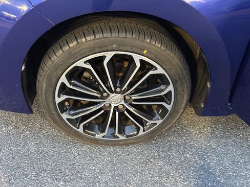 Used 2014 Toyota Corolla S Premium image 31